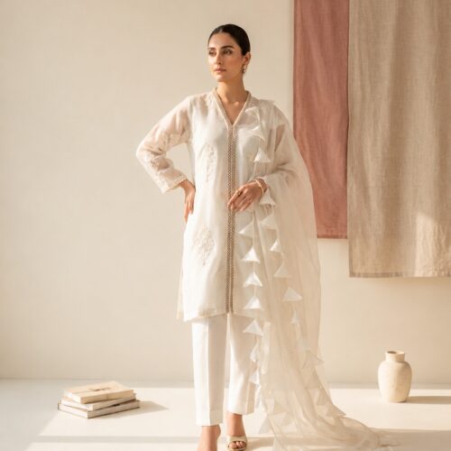 The White Pearl – 3 Piece Ivory Suit with Organza Dupatta